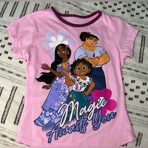 🟢2/$20🟢 Encanto T-shirt